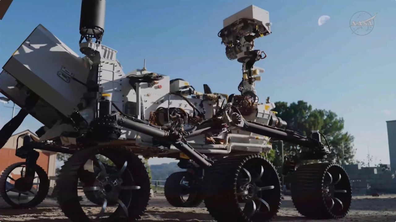 NASA готовит новый лунный проект с марсианским роботом!